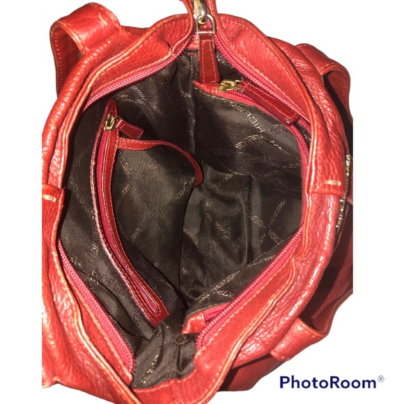 Hidesign Gen Leather Lrg Red Shoulder Bag w/gld hardware Good Preloved Condition - Picture 9 of 15
